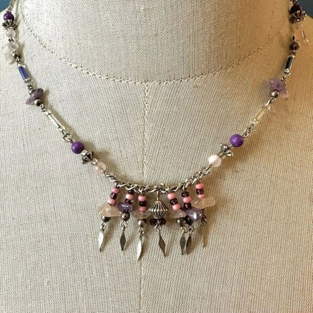 Silver tone roseβquartz amethyst chip necklace